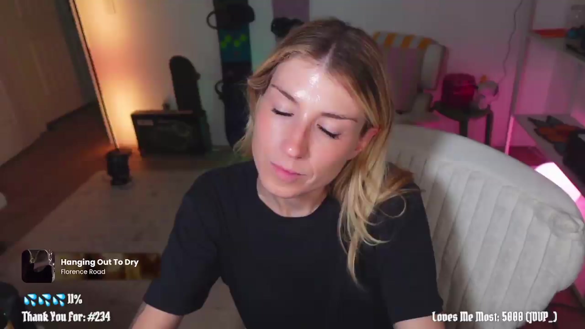 Gallery image thumbnail from stoney_fox's myfreecams stream on, 06/23/2026, 06:59 image 10 of 20