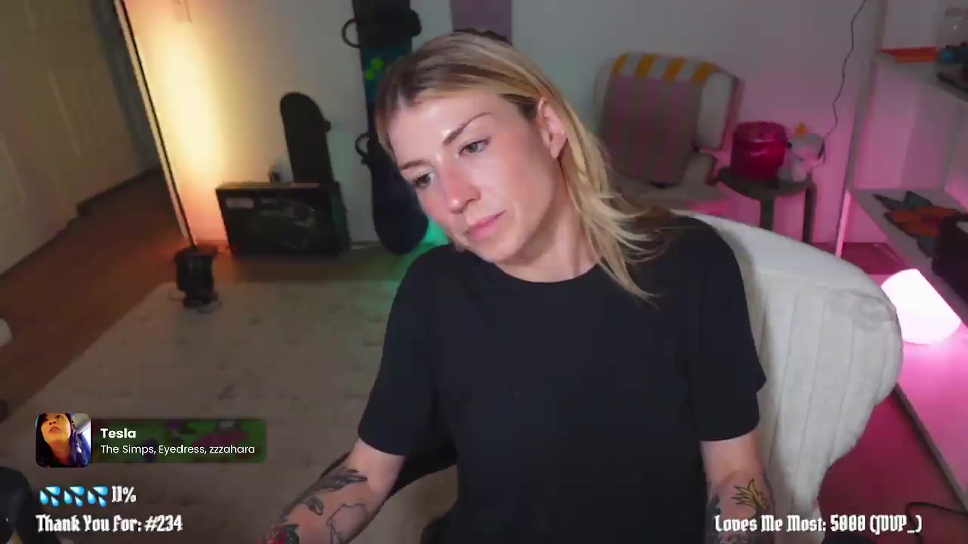 Gallery image thumbnail from stoney_fox's myfreecams stream on, 06/23/2026, 06:59 image 12 of 20