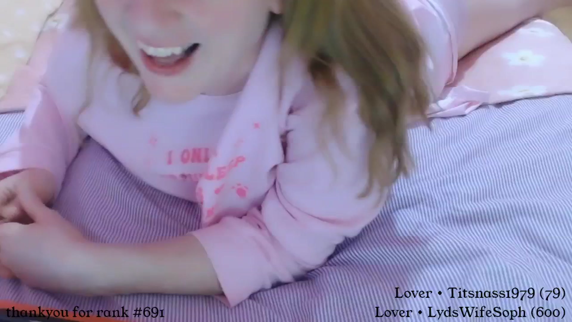 Gallery image thumbnail from strawbabymilk's myfreecams stream on, 08/06/2024, 21:14 image 16 of 20