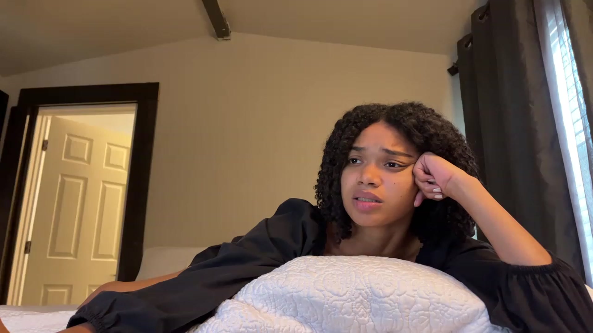 Gallery image thumbnail from studyoflust's myfreecams stream on, 07/19/2023, 16:41 image 6 of 20