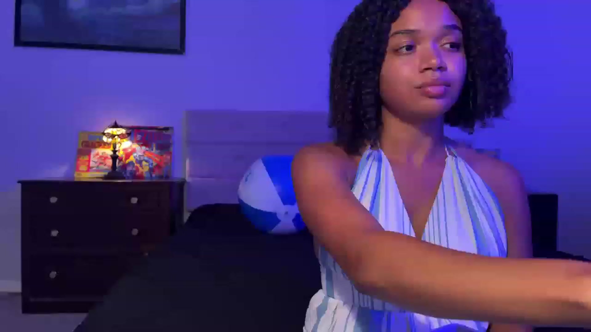 Gallery image thumbnail from studyoflust's myfreecams stream on, 08/17/2023, 24:00 image 18 of 20