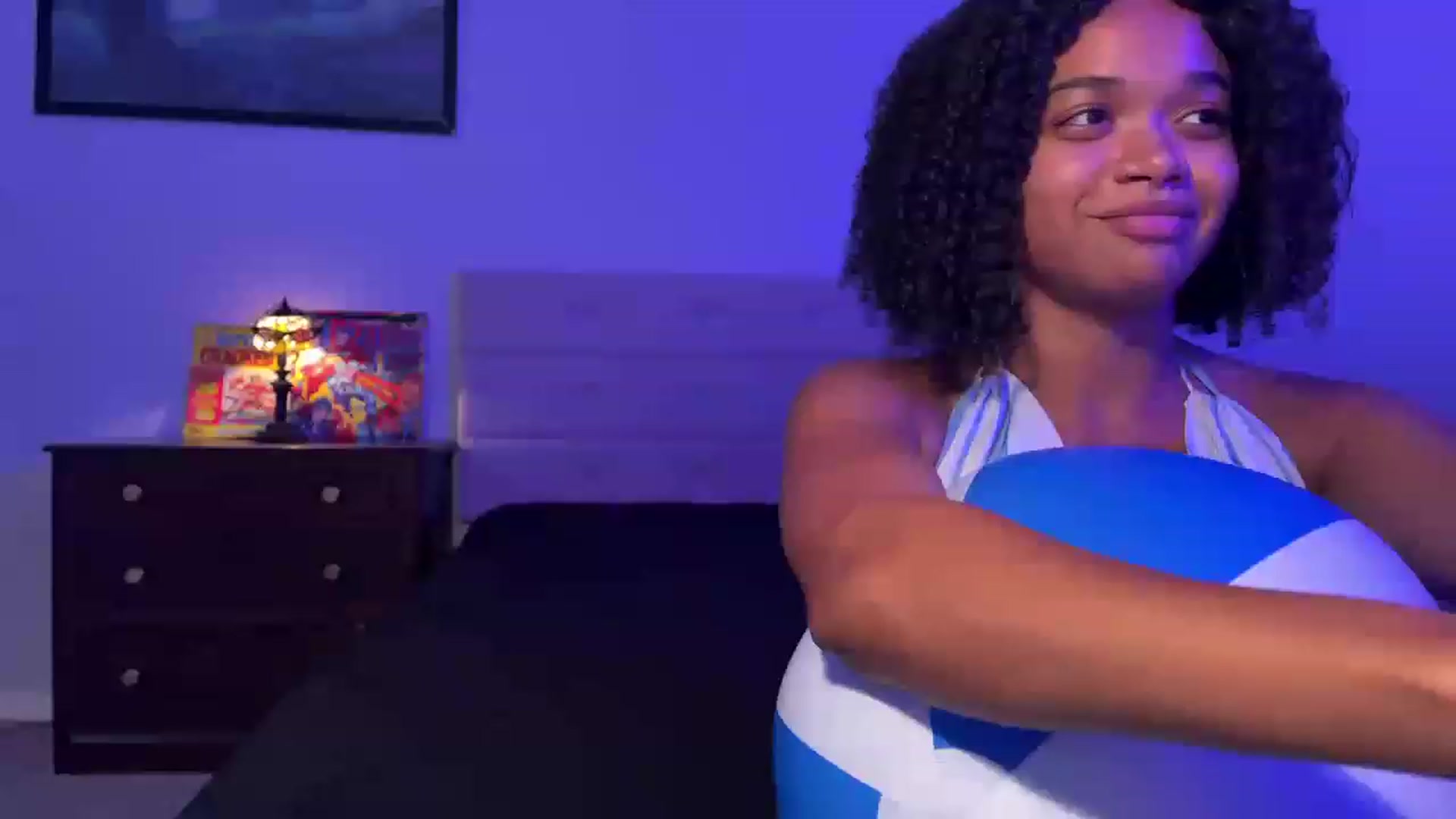 Gallery image thumbnail from studyoflust's myfreecams stream on, 08/17/2023, 24:00 image 6 of 20