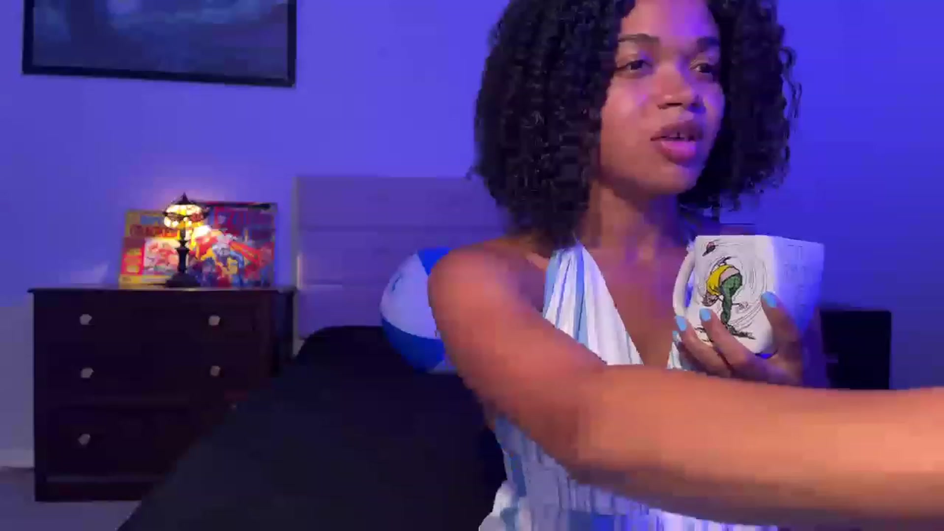 Gallery image thumbnail from studyoflust's myfreecams stream on, 08/17/2023, 24:00 image 14 of 20
