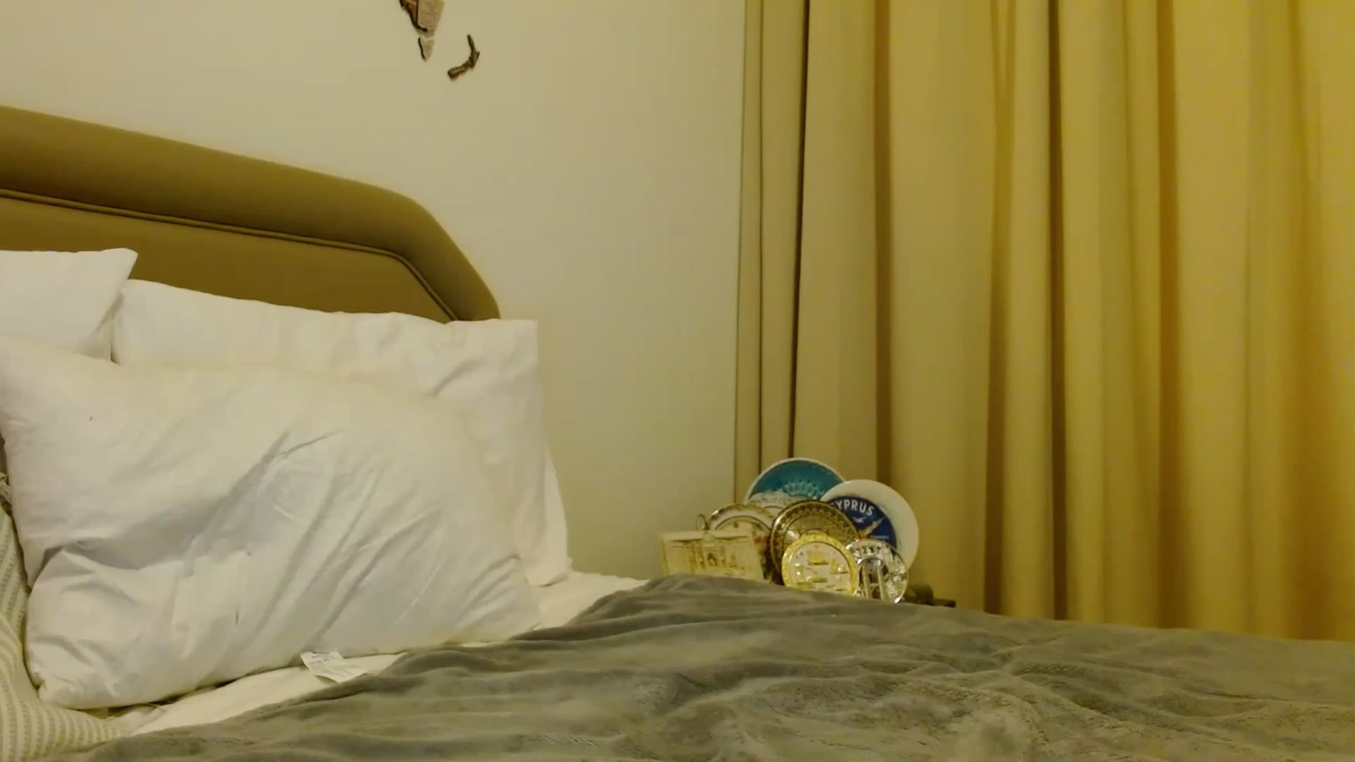Gallery image thumbnail from stupid_whore_'s myfreecams stream on, 12/19/2022, 20:52 image 1 of 20