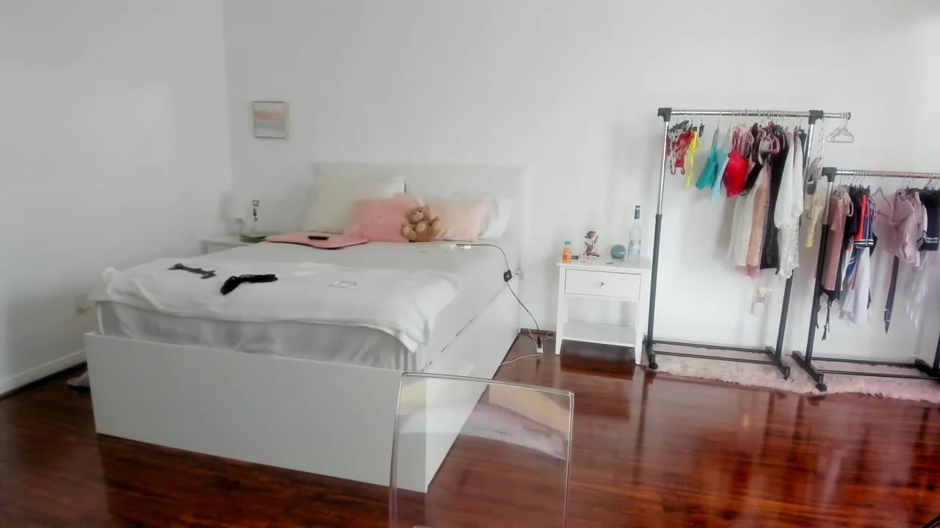Gallery image thumbnail from sugarbb_'s myfreecams stream on, 03/06/2023, 24:46 image 7 of 20