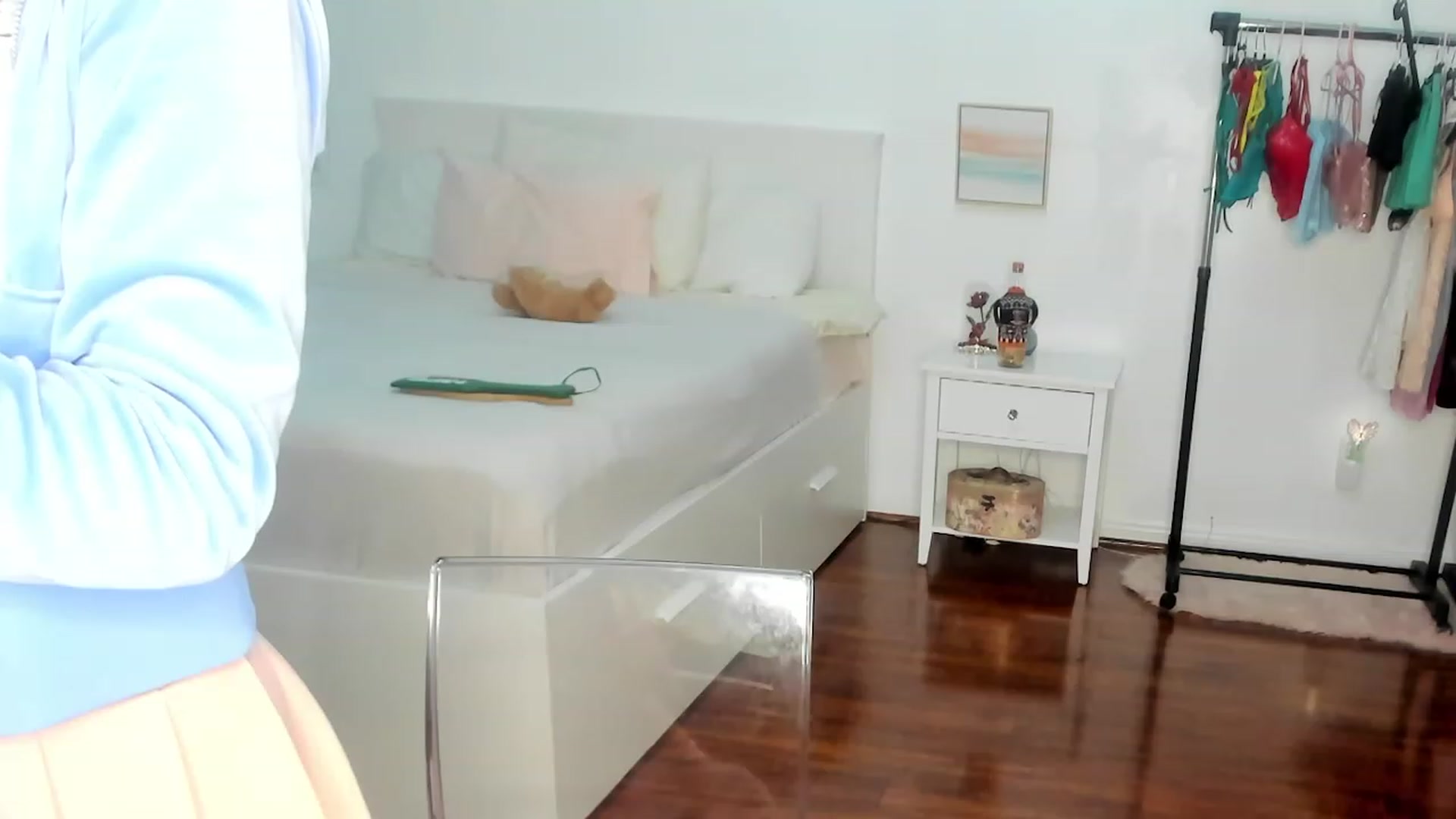 Gallery image thumbnail from sugarbb_'s myfreecams stream on, 03/10/2023, 09:17 image 5 of 20