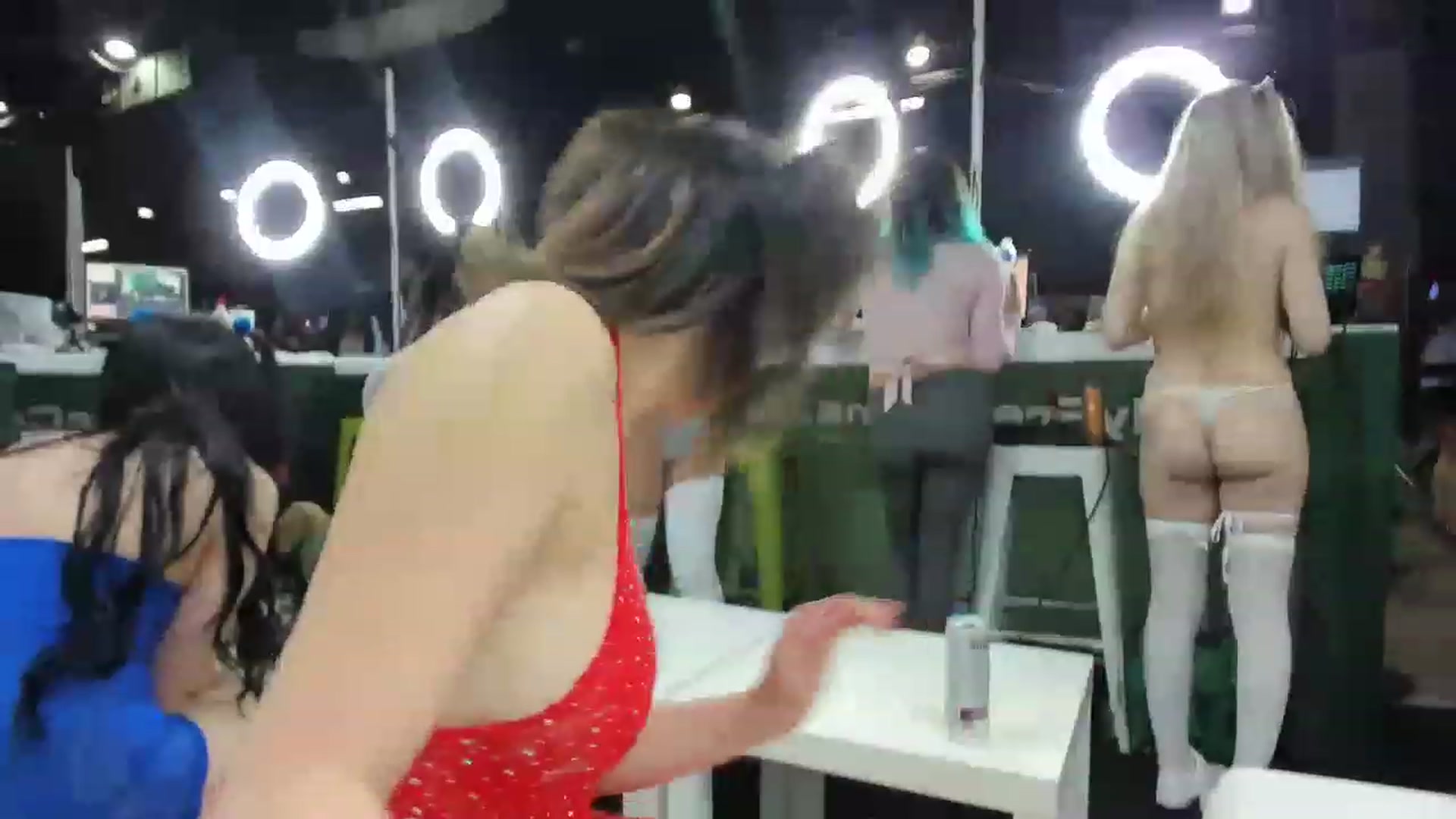 Gallery image thumbnail from sugarbb_'s myfreecams stream on, 04/22/2023, 03:58 image 12 of 20