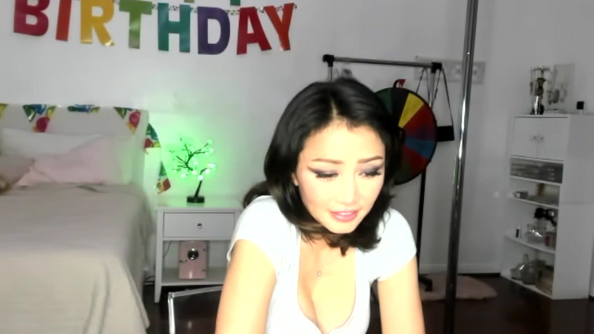 Gallery image thumbnail from sugarbb_'s myfreecams stream on, 06/06/2023, 10:15 image 12 of 20