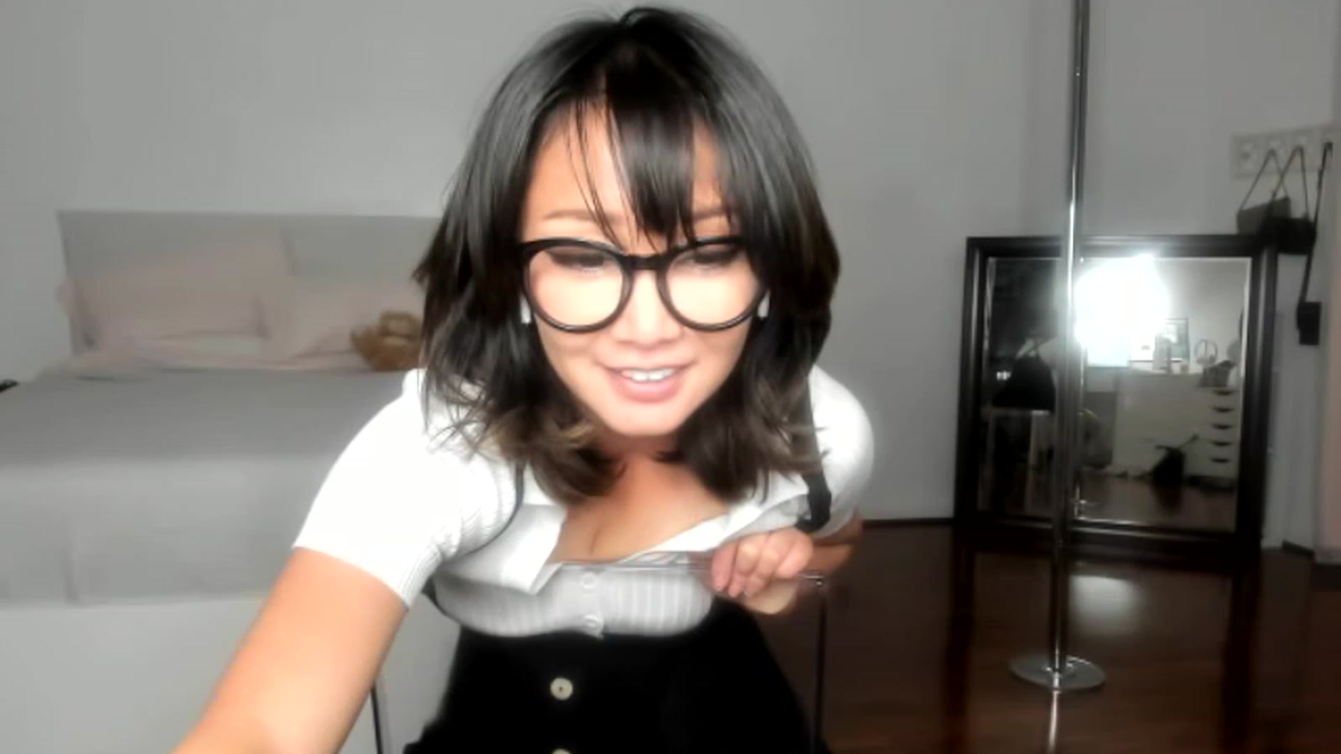 Gallery image thumbnail from sugarbb_'s myfreecams stream on, 07/06/2023, 11:32 image 18 of 20