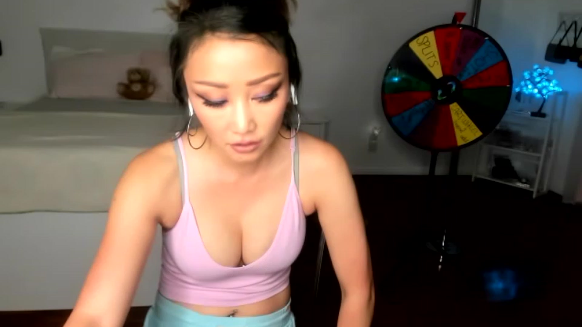 Gallery image thumbnail from sugarbb_'s myfreecams stream on, 07/07/2023, 09:48 image 2 of 20