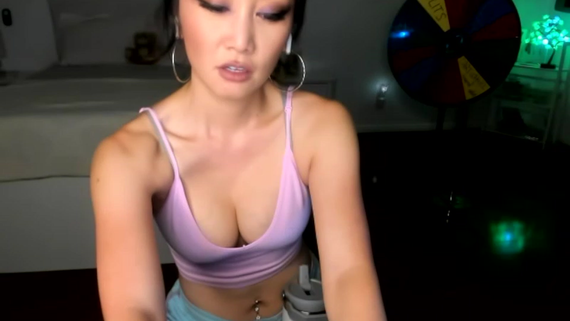 Gallery image thumbnail from sugarbb_'s myfreecams stream on, 07/07/2023, 09:48 image 15 of 20