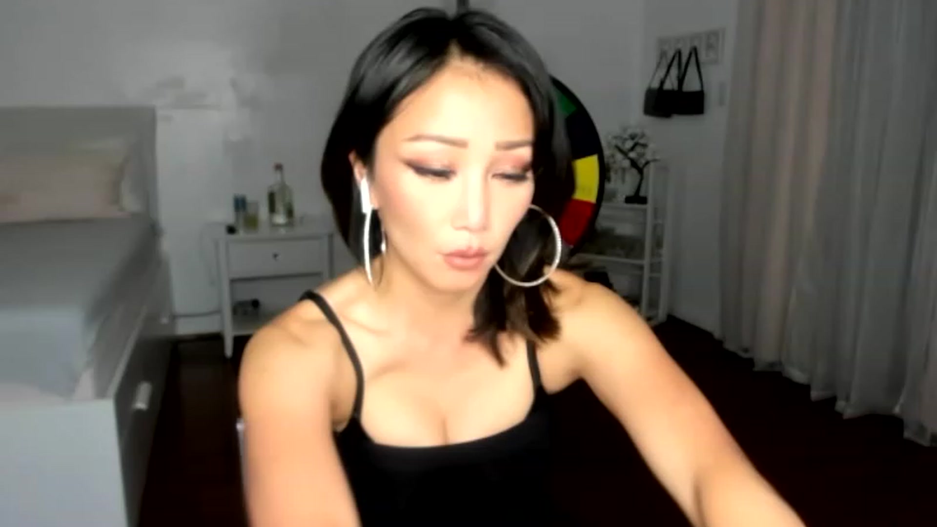 Gallery image thumbnail from sugarbb_'s myfreecams stream on, 07/11/2023, 10:33 image 11 of 20