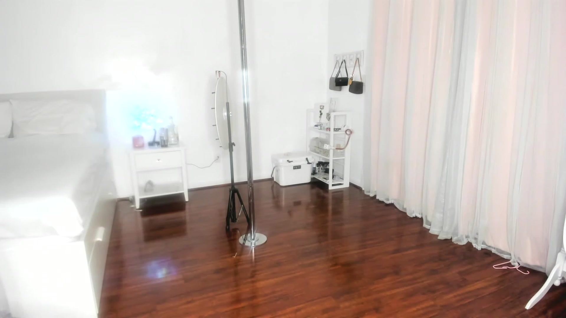 Gallery image thumbnail from sugarbb_'s myfreecams stream on, 08/01/2023, 06:32 image 16 of 20