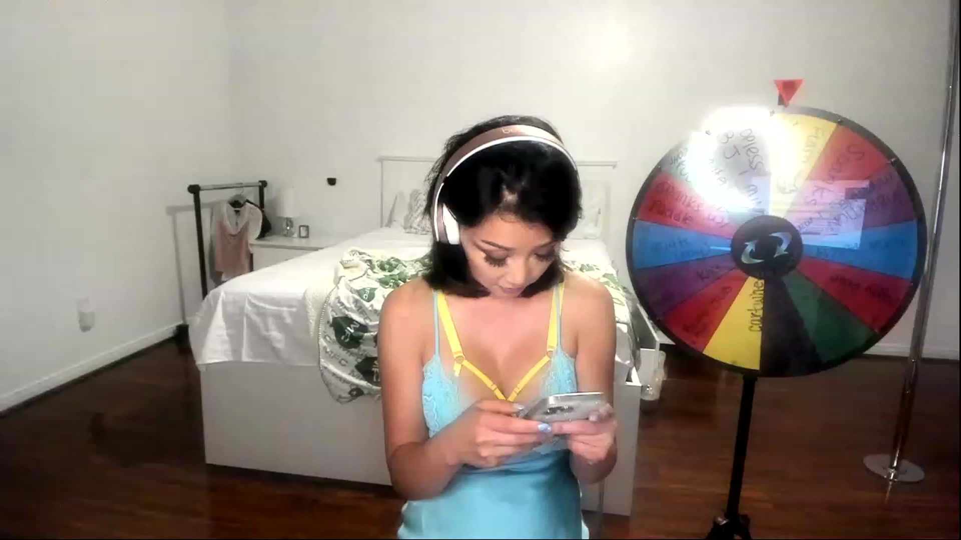 Gallery image thumbnail from sugarbb_'s myfreecams stream on, 08/14/2023, 08:39 image 2 of 20