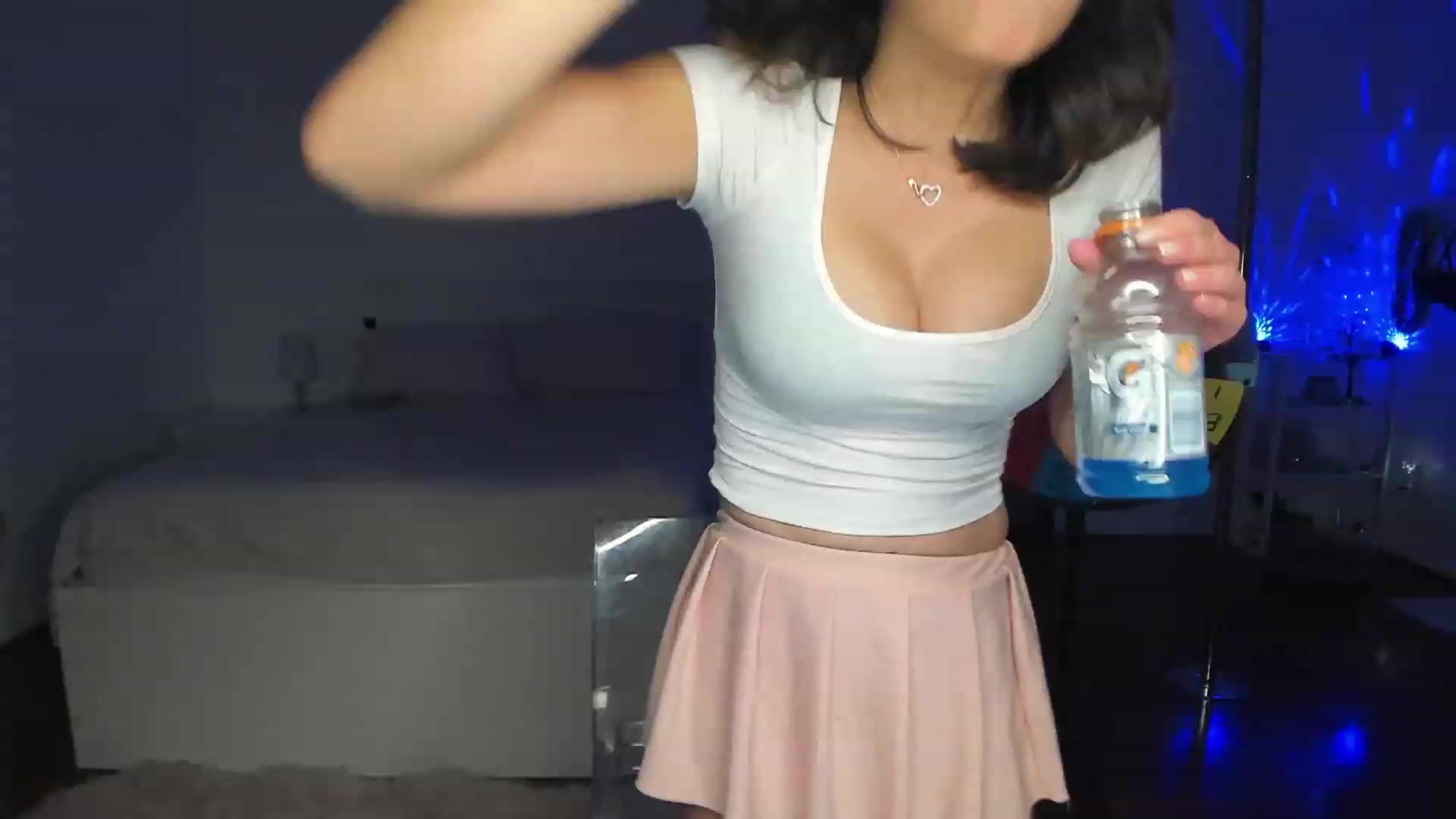 Gallery image thumbnail from sugarbb_'s myfreecams stream on, 09/01/2023, 07:40 image 3 of 20