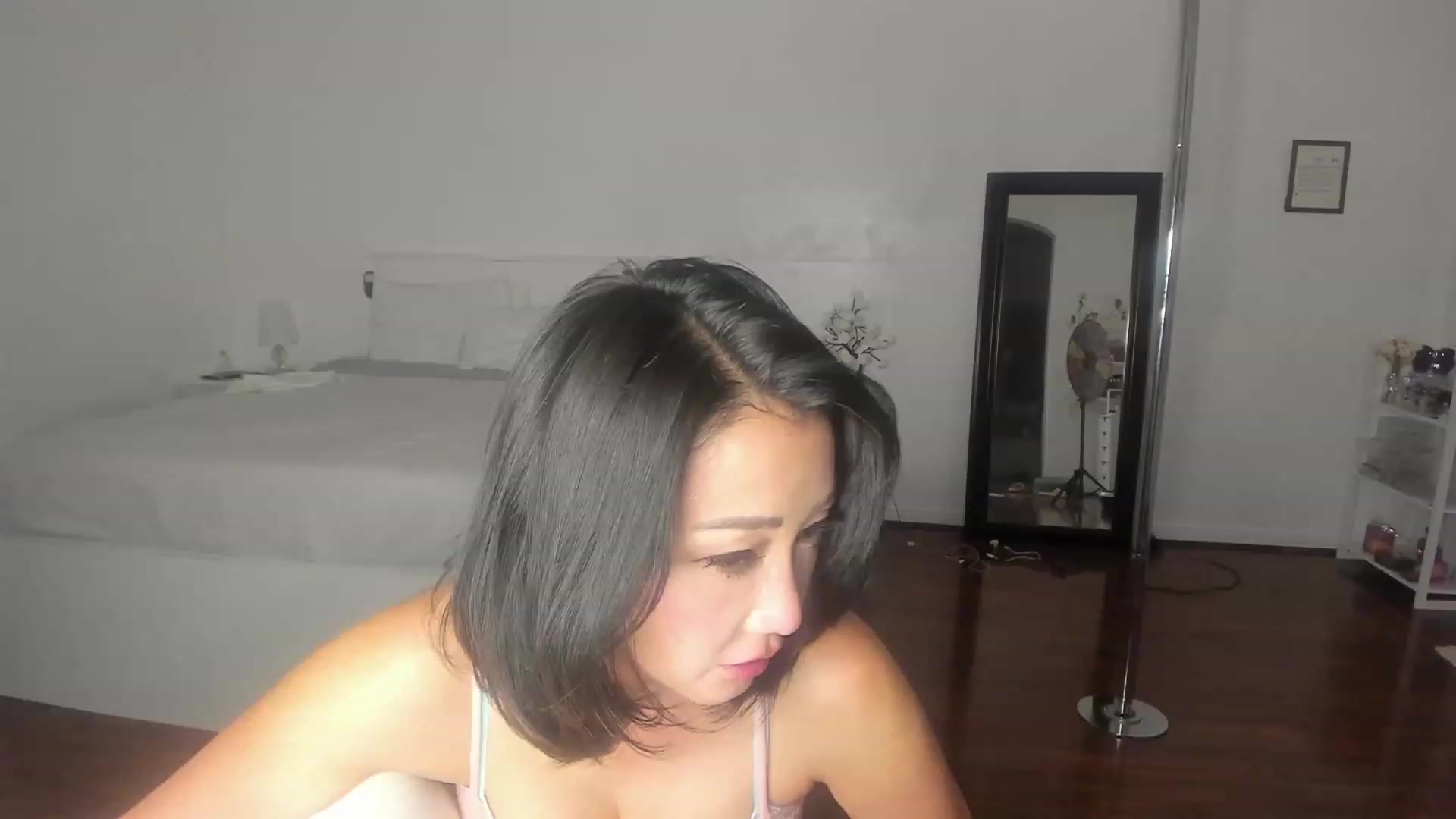 Gallery image thumbnail from sugarbb_'s myfreecams stream on, 11/02/2023, 09:23 image 1 of 20