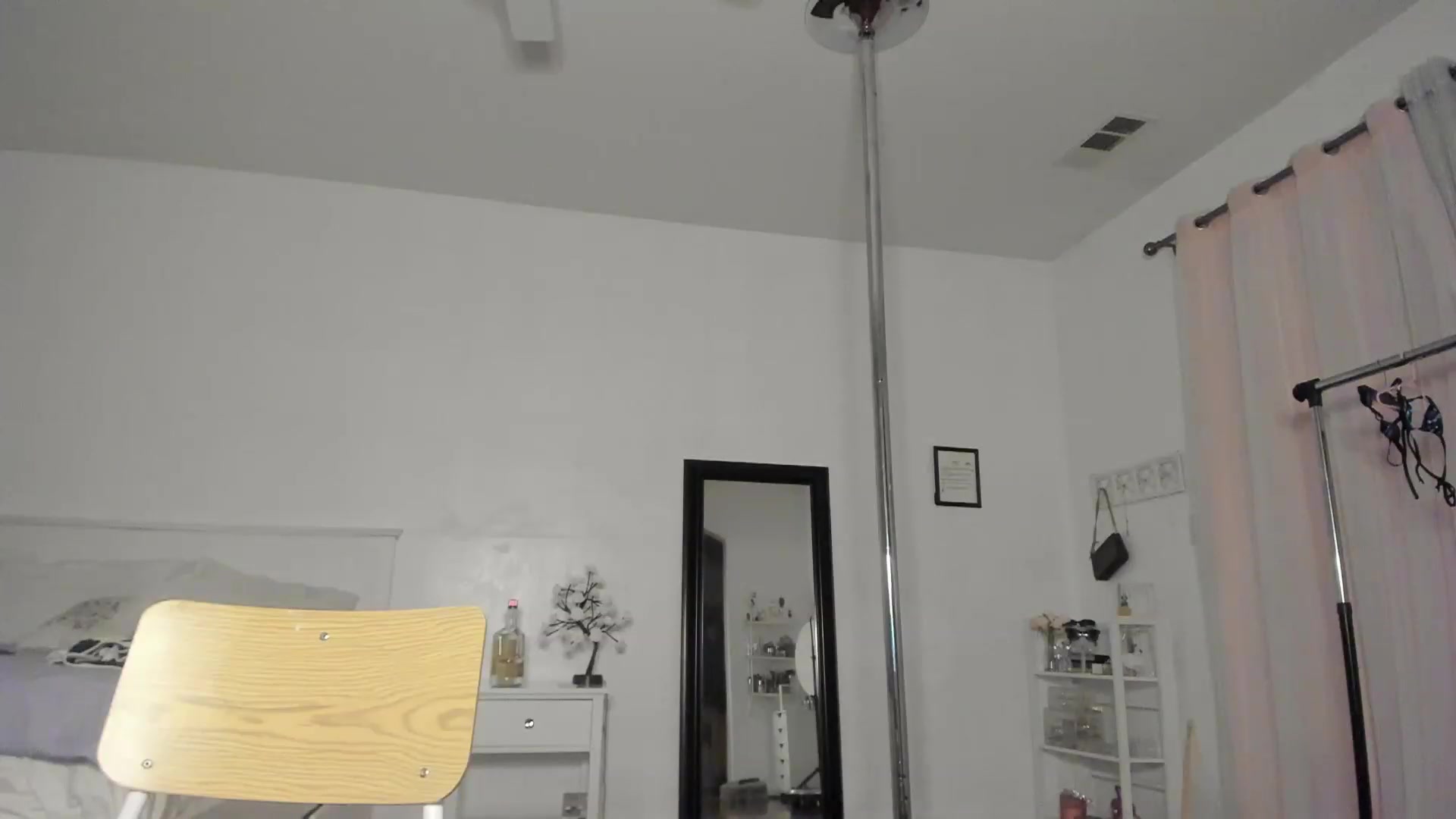 Gallery image thumbnail from sugarbb_'s myfreecams stream on, 11/06/2023, 09:55 image 17 of 20