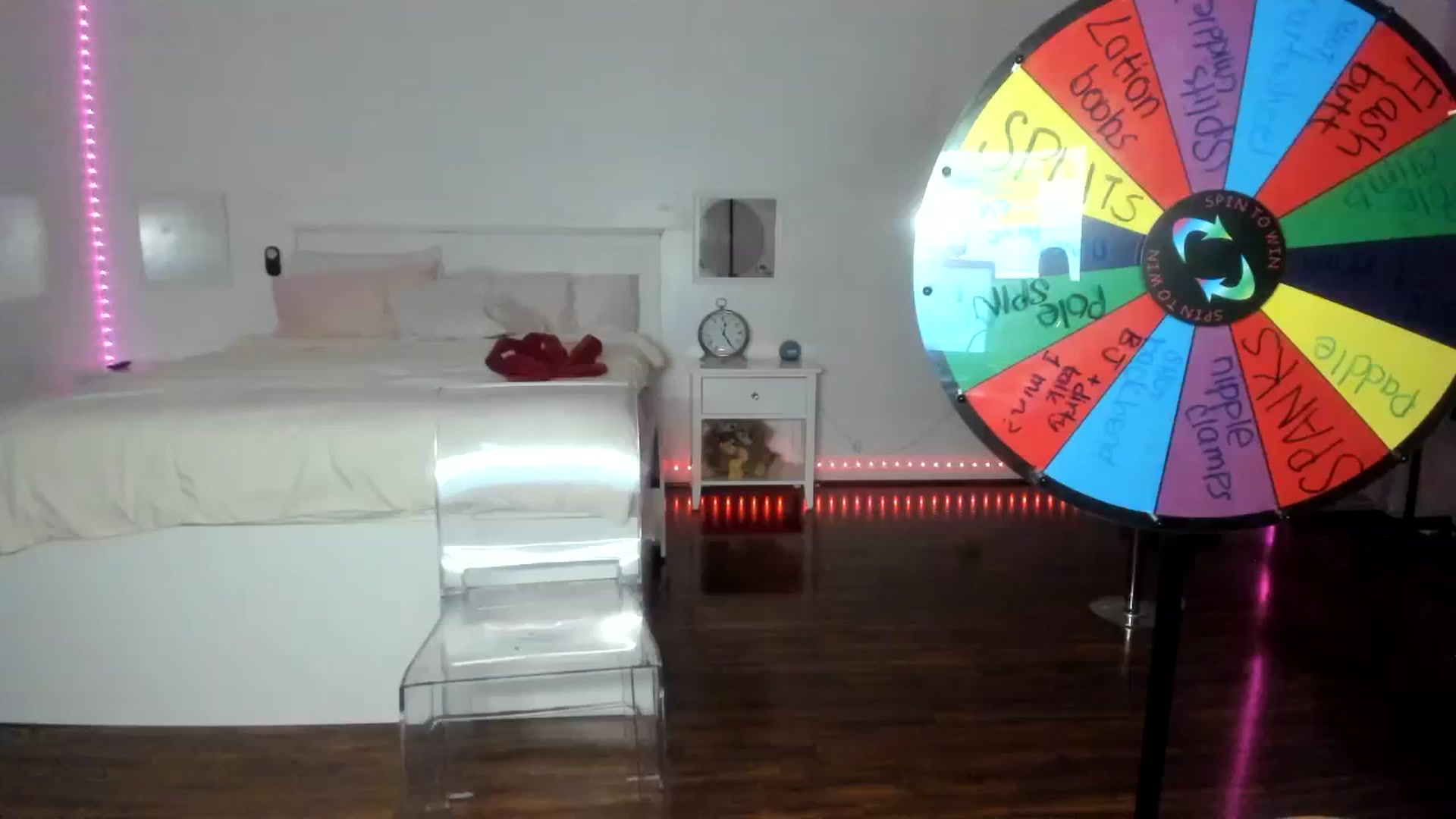 Gallery image thumbnail from sugarbb_'s myfreecams stream on, 12/30/2023, 08:26 image 17 of 20