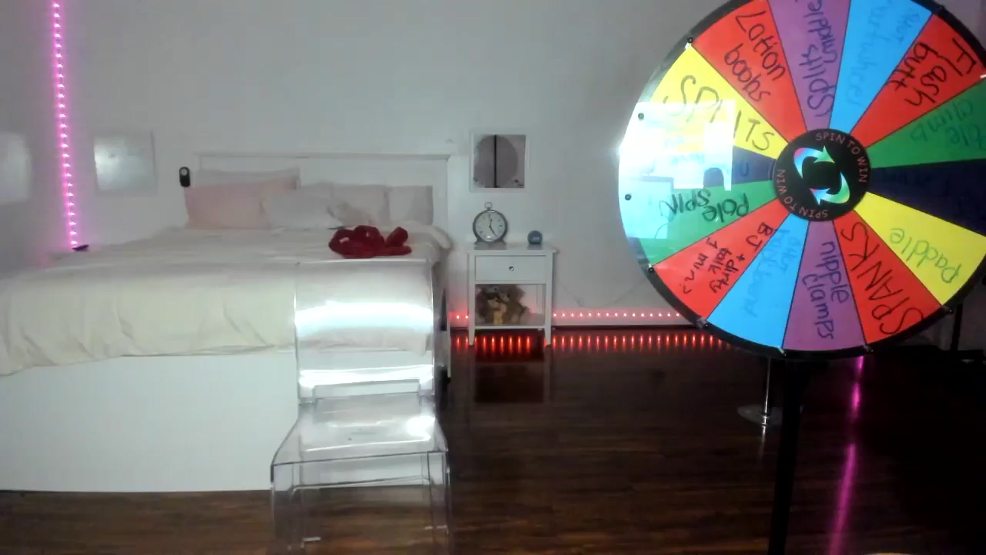 Gallery image thumbnail from sugarbb_'s myfreecams stream on, 12/30/2023, 08:26 image 18 of 20