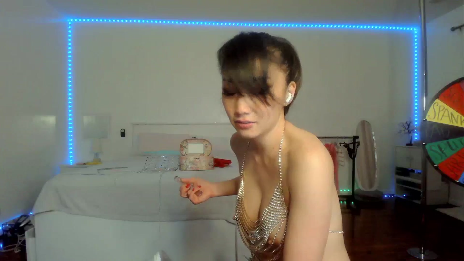 Gallery image thumbnail from sugarbb_'s myfreecams stream on, 02/29/2024, 09:37 image 20 of 20