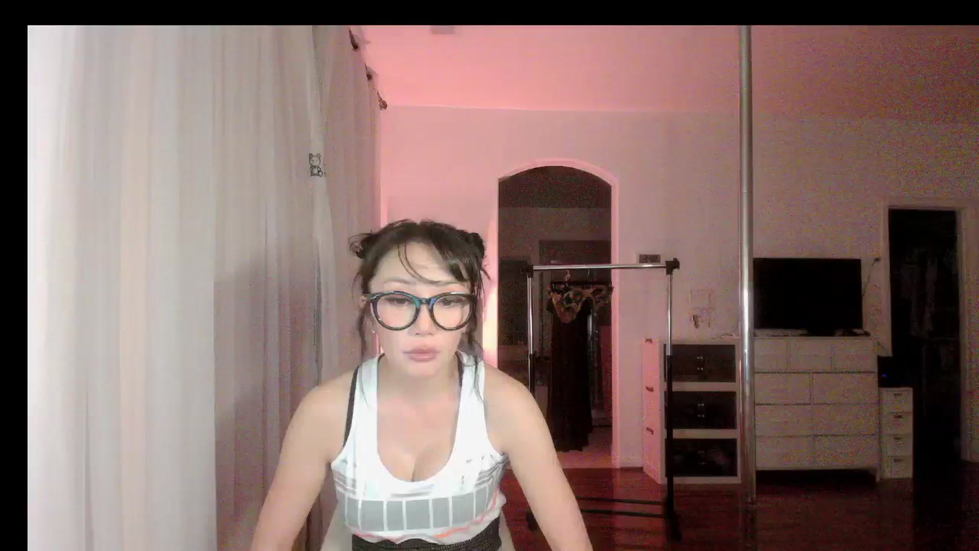 Gallery image thumbnail from sugarbb_'s myfreecams stream on, 05/04/2024, 11:01 image 9 of 20