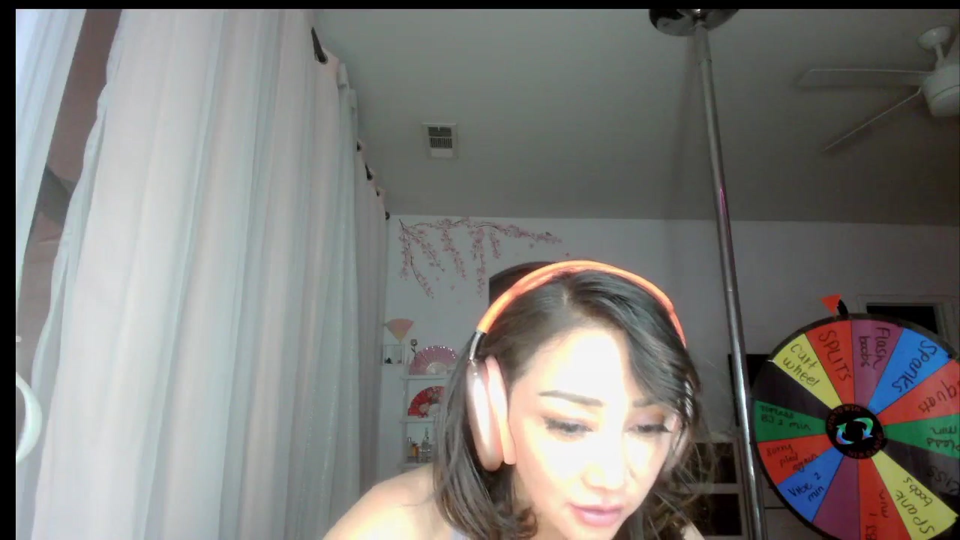 Gallery image thumbnail from sugarbb_'s myfreecams stream on, 05/08/2024, 12:08 image 3 of 20