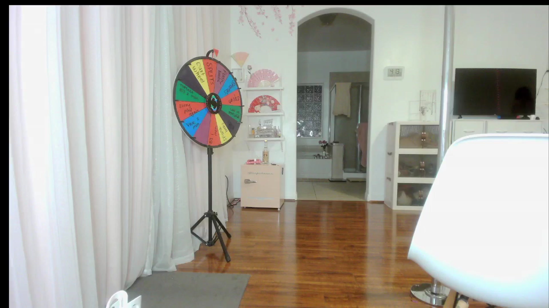 Gallery image thumbnail from sugarbb_'s myfreecams stream on, 05/08/2024, 12:08 image 12 of 20
