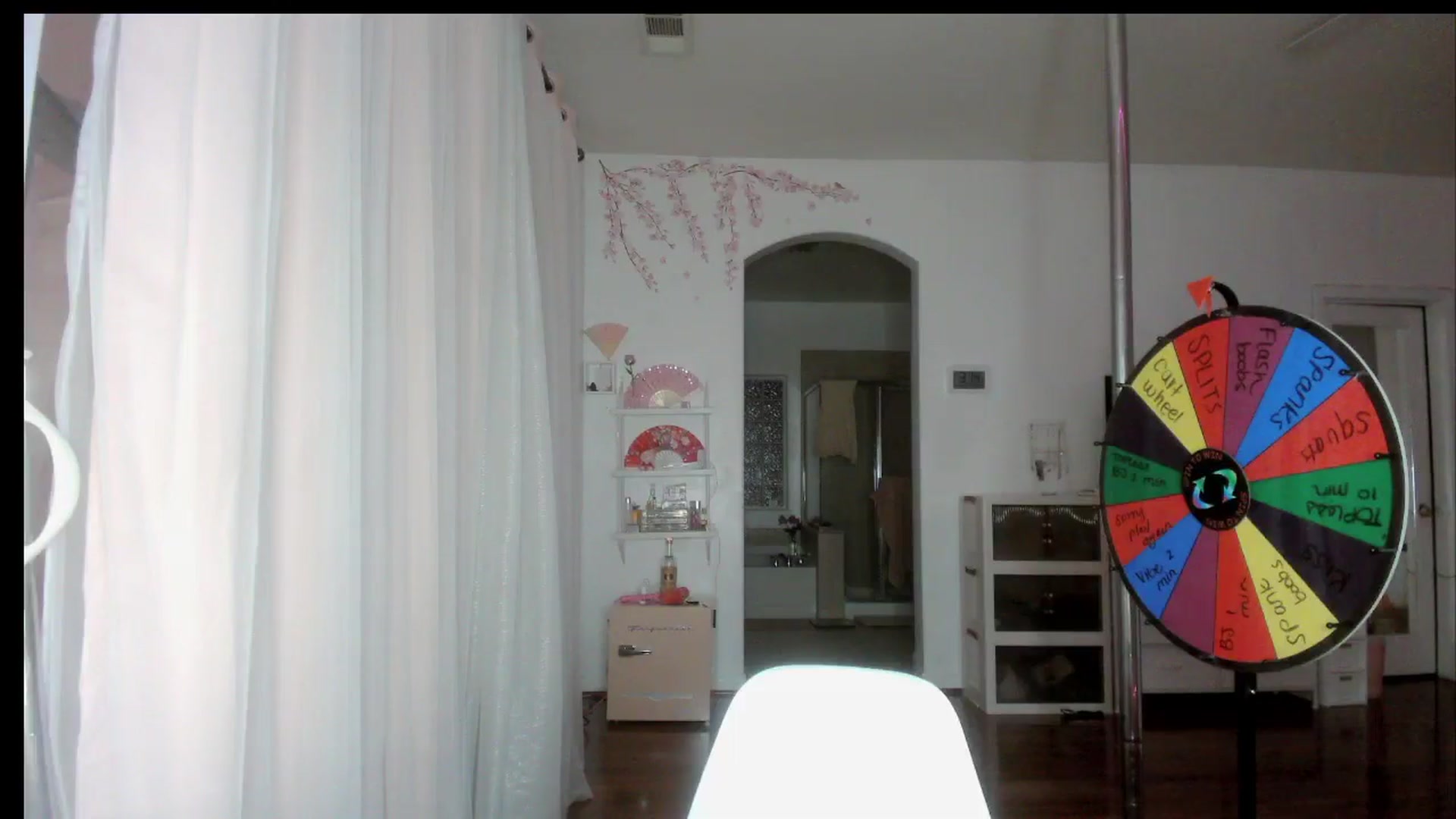 Gallery image thumbnail from sugarbb_'s myfreecams stream on, 05/08/2024, 12:08 image 2 of 20