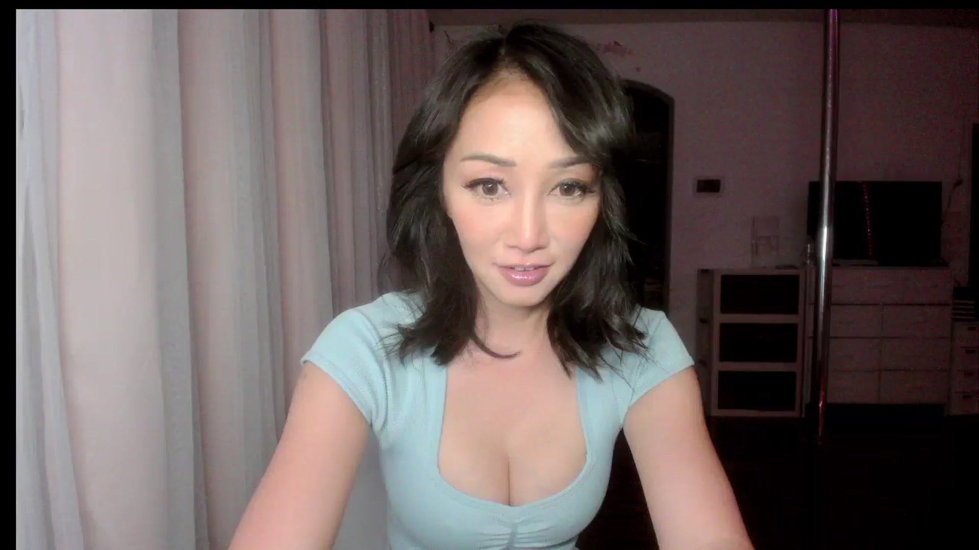 Gallery image thumbnail from sugarbb_'s myfreecams stream on, 05/11/2024, 09:05 image 1 of 20