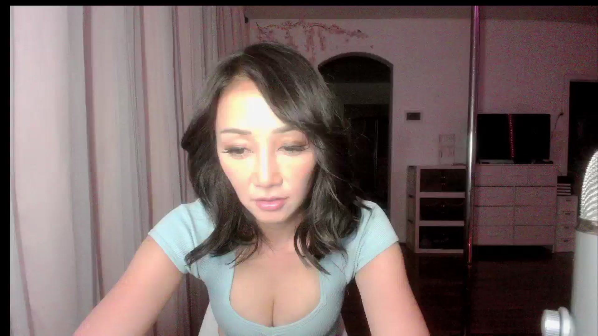 Gallery image thumbnail from sugarbb_'s myfreecams stream on, 05/11/2024, 09:05 image 18 of 20