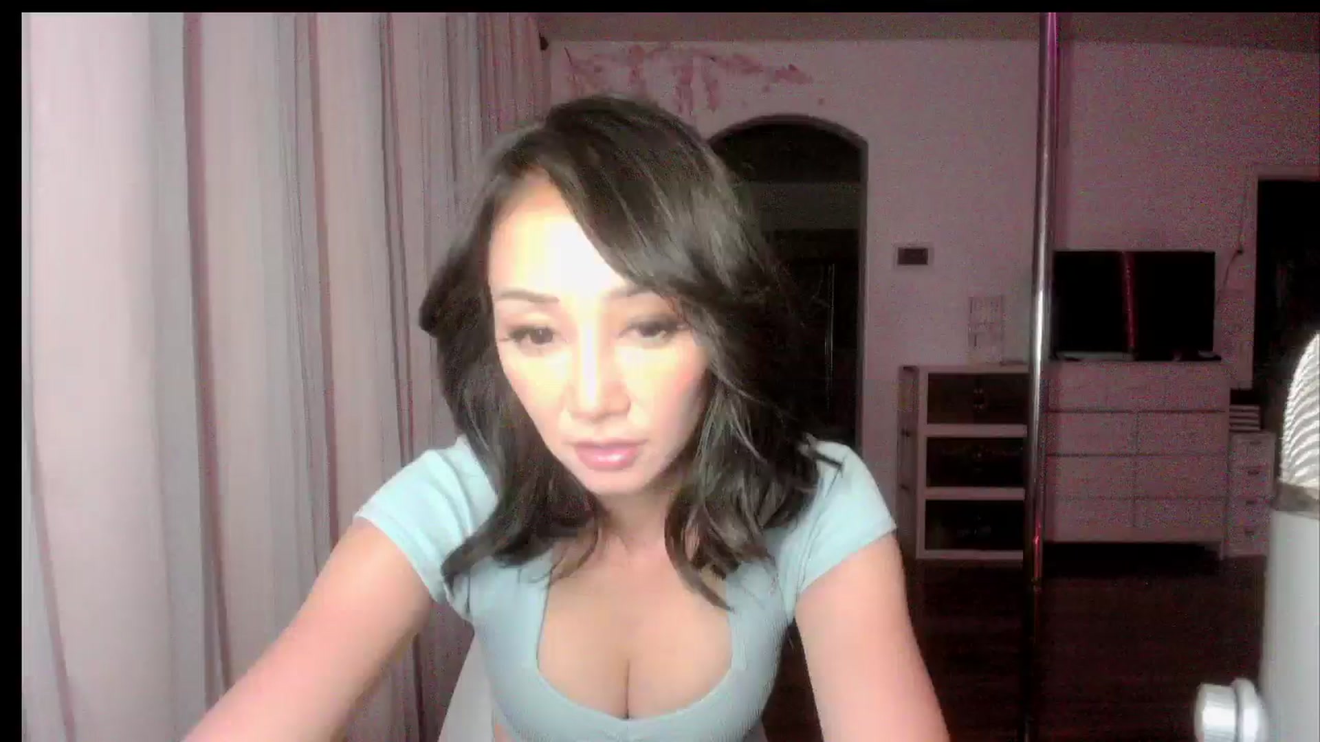 Gallery image thumbnail from sugarbb_'s myfreecams stream on, 05/11/2024, 09:05 image 17 of 20