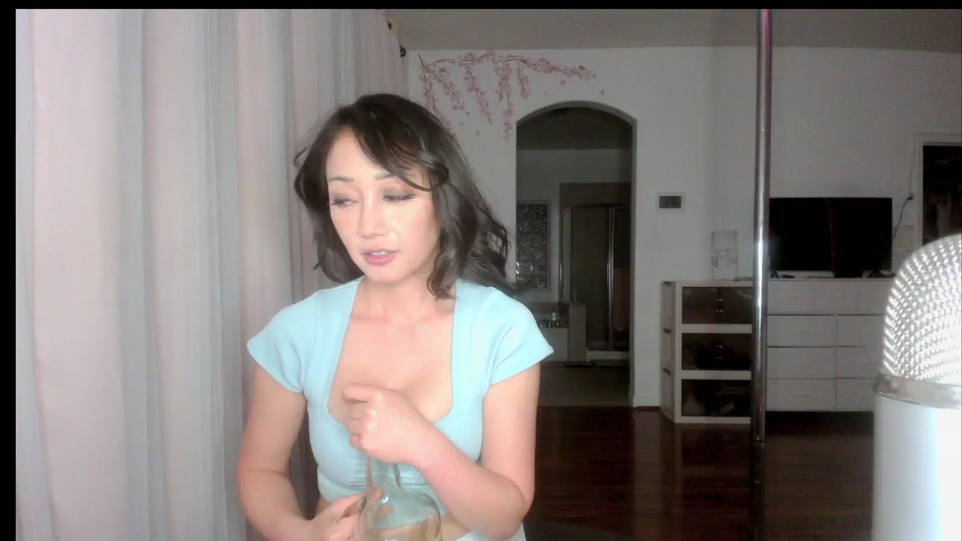 Gallery image thumbnail from sugarbb_'s myfreecams stream on, 05/11/2024, 11:33 image 3 of 20