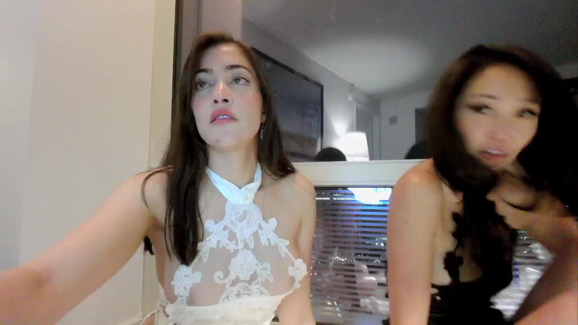 Gallery image thumbnail from sugarbb_'s myfreecams stream on, 05/24/2024, 07:15 image 12 of 20