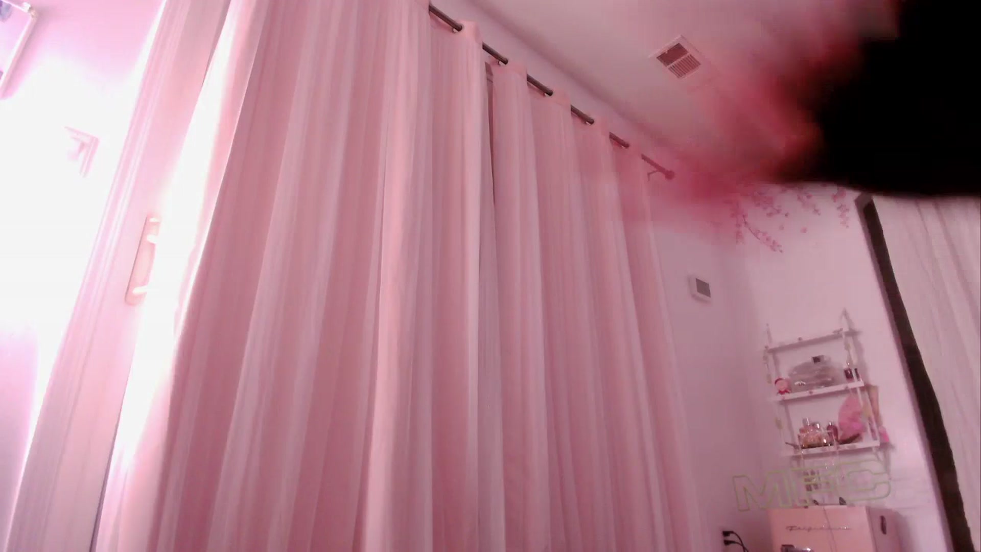 Gallery image thumbnail from sugarbb_'s myfreecams stream on, 06/01/2024, 08:06 image 12 of 20