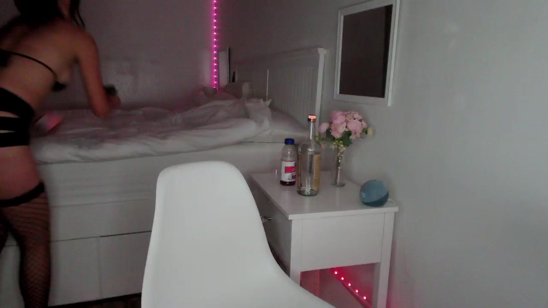 Gallery image thumbnail from sugarbb_'s myfreecams stream on, 06/18/2024, 08:16 image 16 of 20
