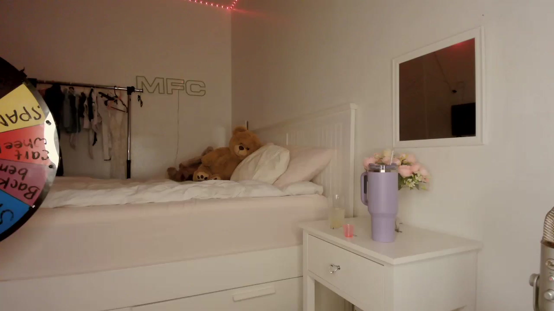 Gallery image thumbnail from sugarbb_'s myfreecams stream on, 10/09/2024, 04:37 image 20 of 20