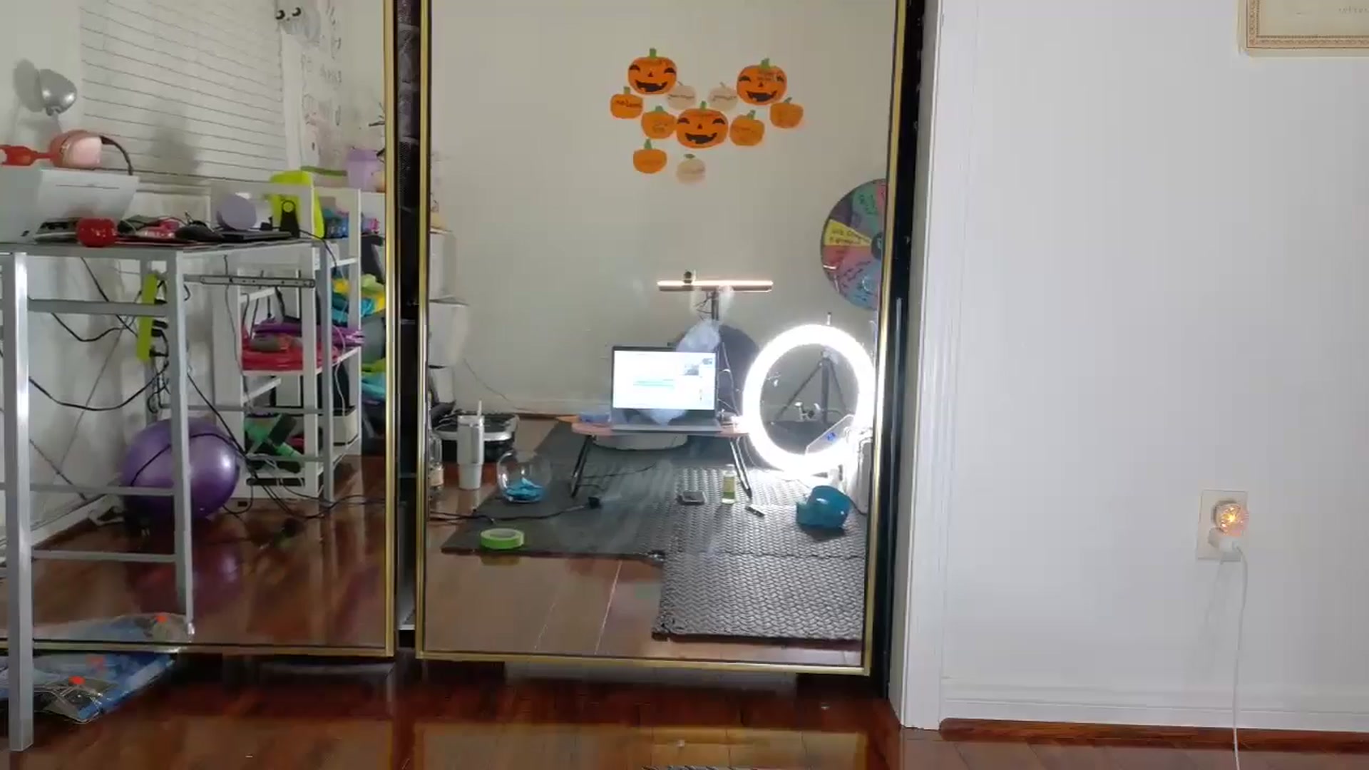 Gallery image thumbnail from sugarbb_'s myfreecams stream on, 10/30/2024, 07:32 image 6 of 20