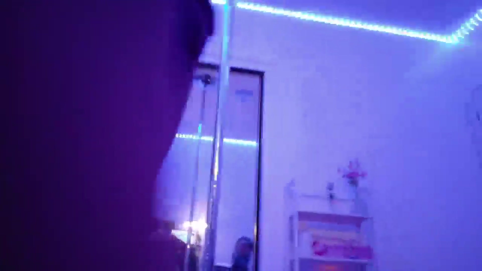 Gallery image thumbnail from sugarbb_'s myfreecams stream on, 01/03/2025, 10:49 image 7 of 20