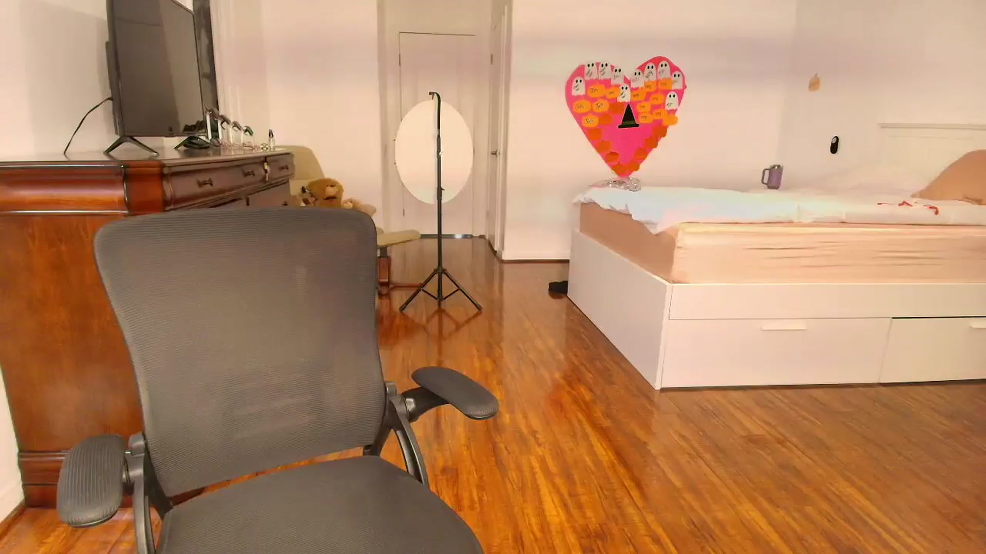 Gallery image thumbnail from sugarbb_'s myfreecams stream on, 10/30/2025, 06:54 image 15 of 20