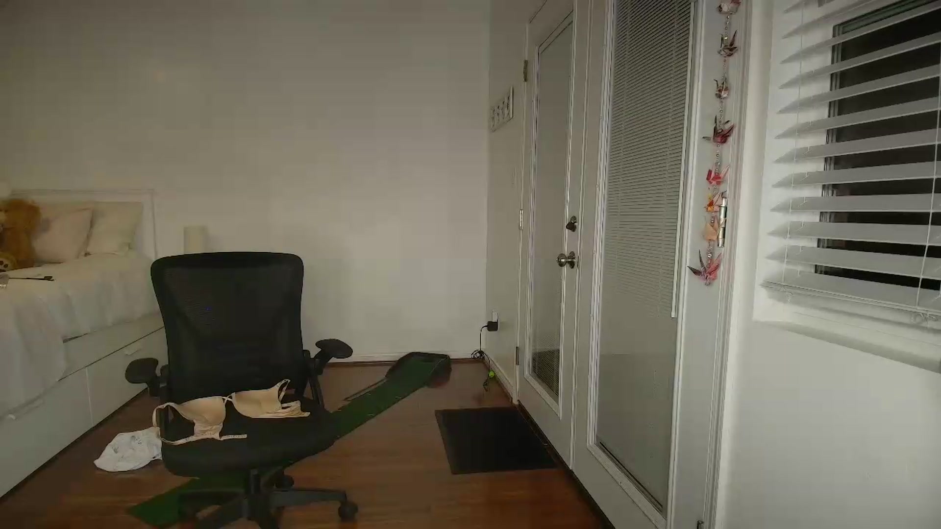 Gallery image thumbnail from sugarbb_'s myfreecams stream on, 05/05/2026, 04:48 image 4 of 20