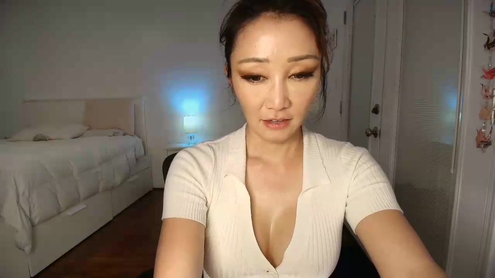 Gallery image thumbnail from sugarbb_'s myfreecams stream on, 05/12/2026, 07:56 image 4 of 20