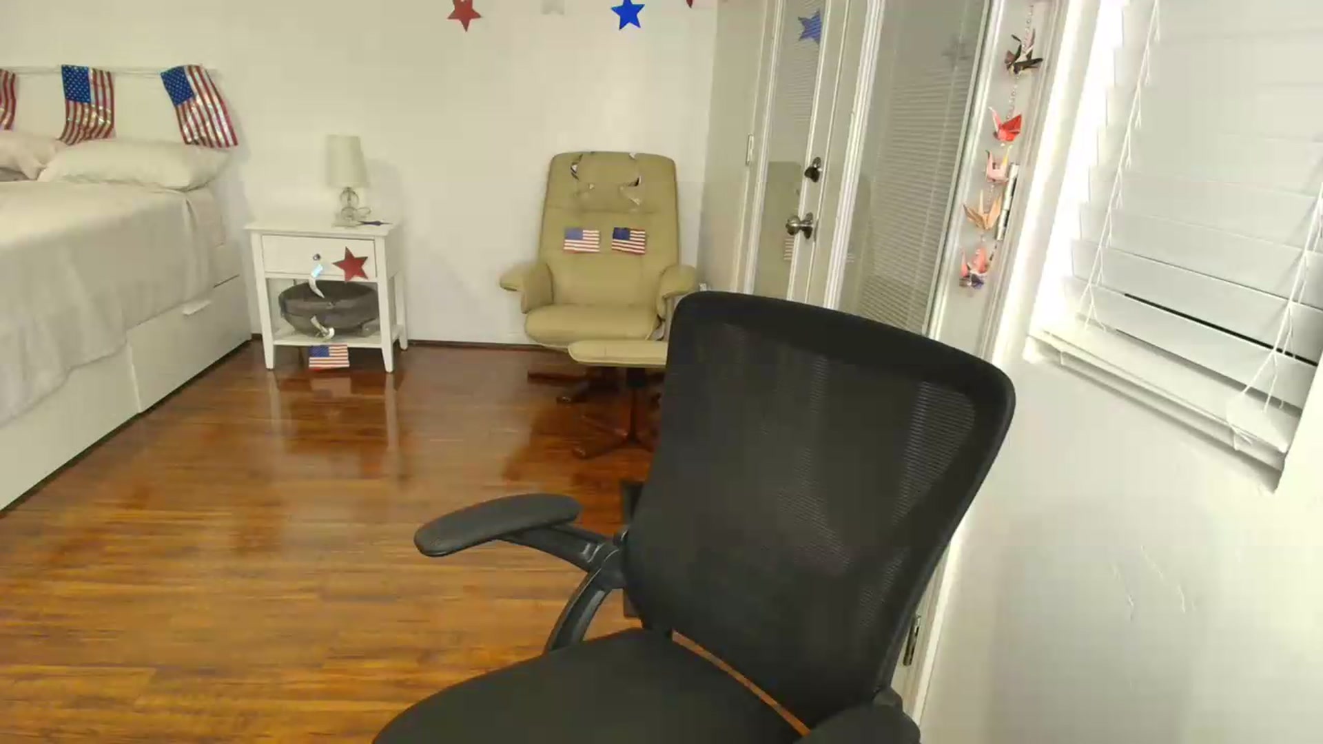 Gallery image thumbnail from sugarbb_'s myfreecams stream on, 05/26/2026, 06:36 image 19 of 20