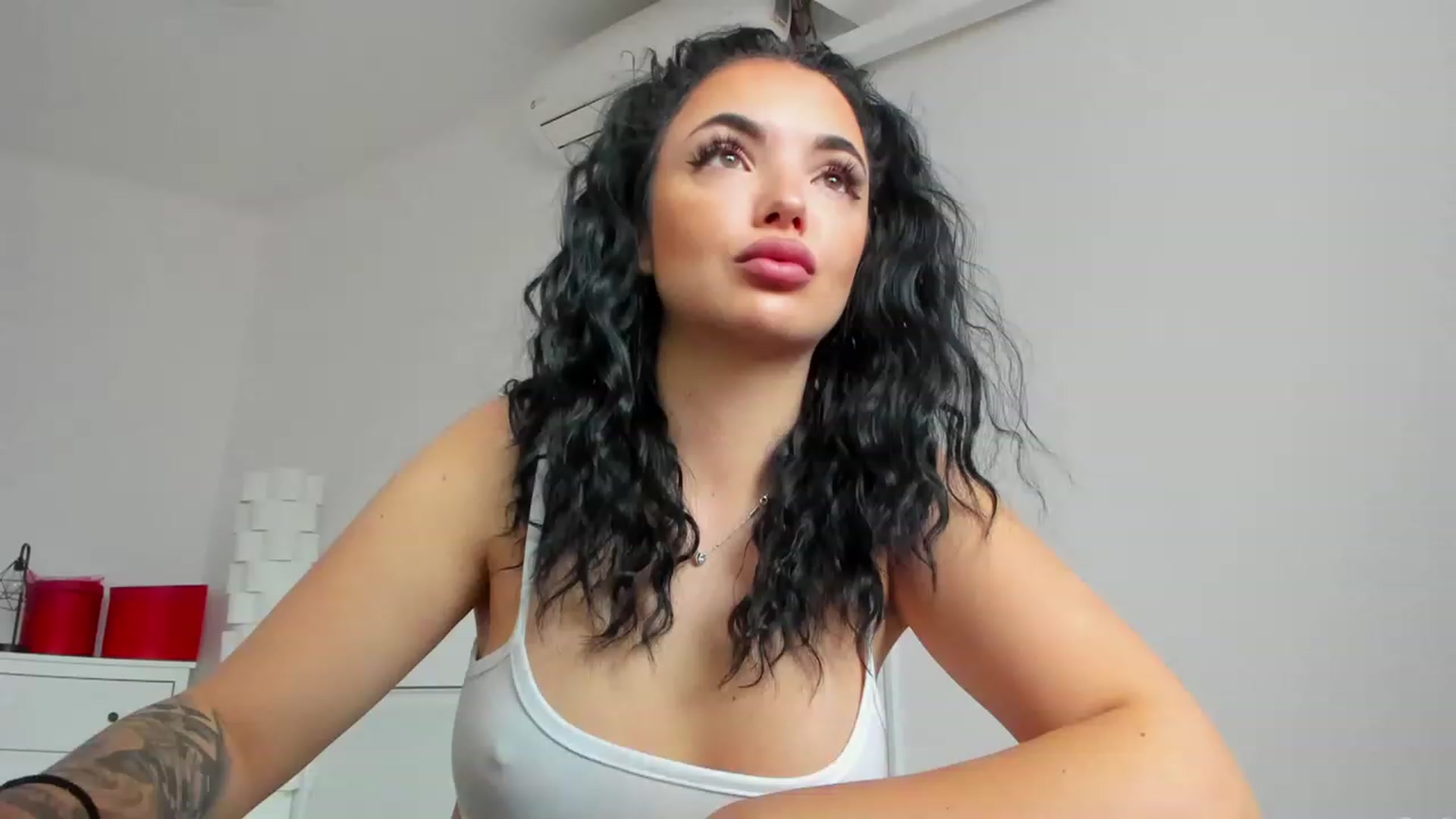 Gallery image thumbnail from sugarrainey's myfreecams stream on, 11/14/2022, 11:22 image 1 of 20
