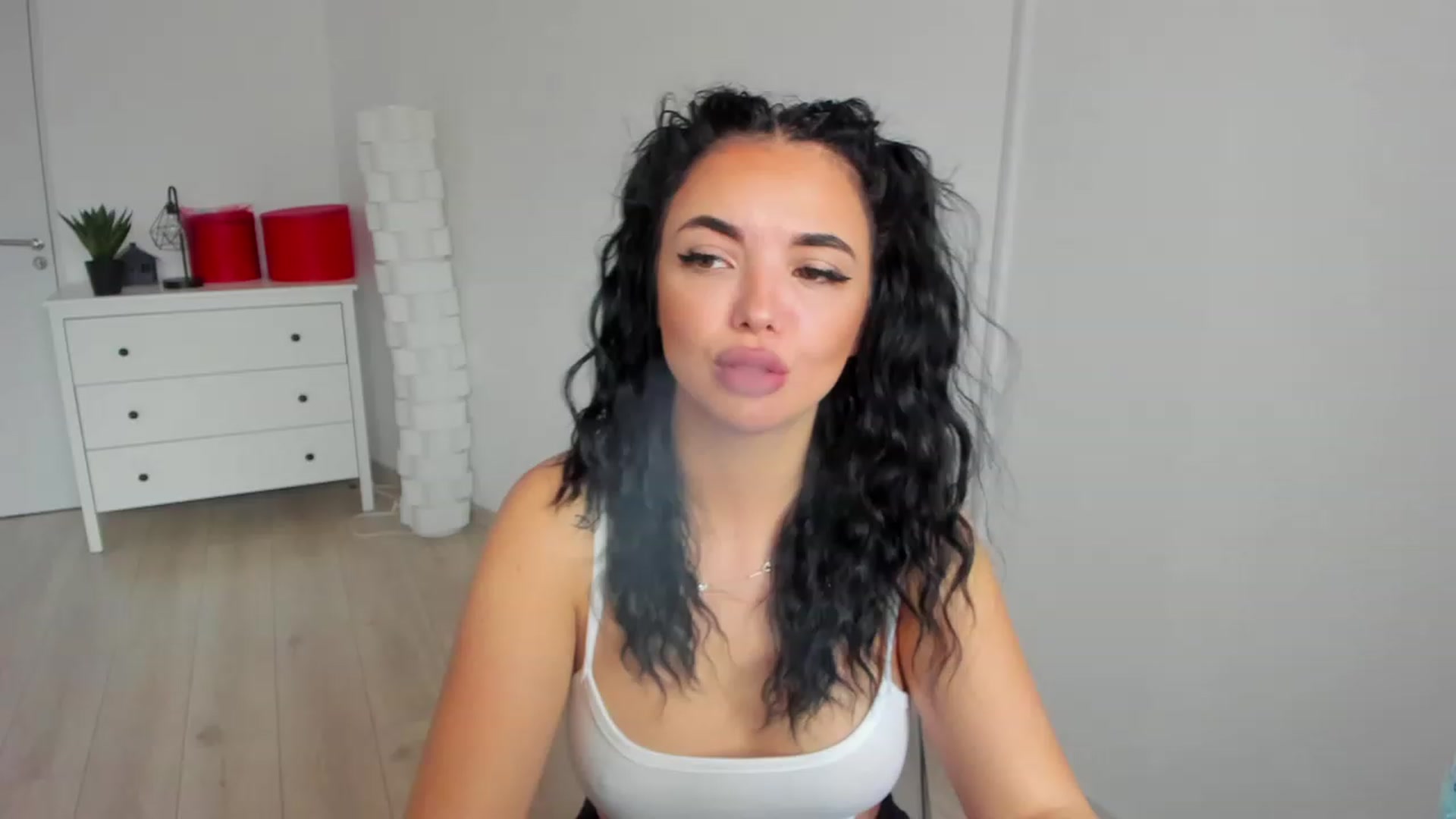 Gallery image thumbnail from sugarrainey's myfreecams stream on, 11/14/2022, 11:23 image 8 of 20