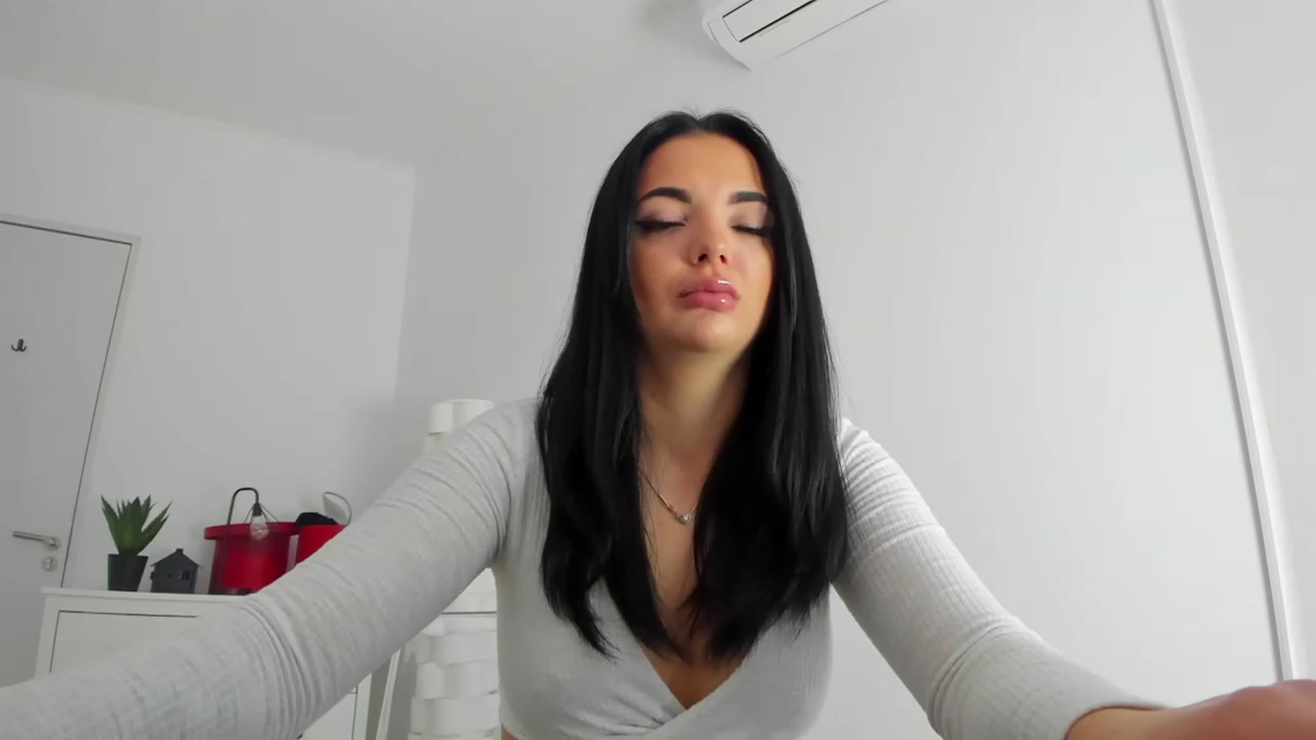 Gallery image thumbnail from sugarrainey's myfreecams stream on, 11/16/2022, 09:29 image 14 of 20