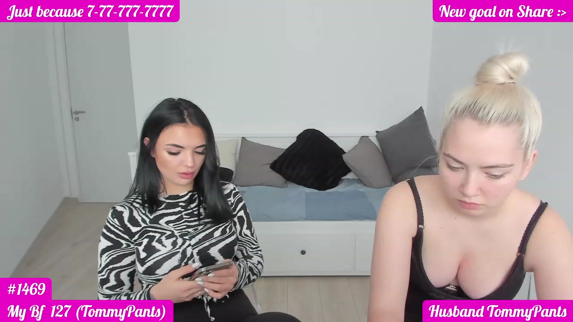 Gallery image thumbnail from sugarrainey's myfreecams stream on, 11/18/2022, 08:15 image 10 of 20