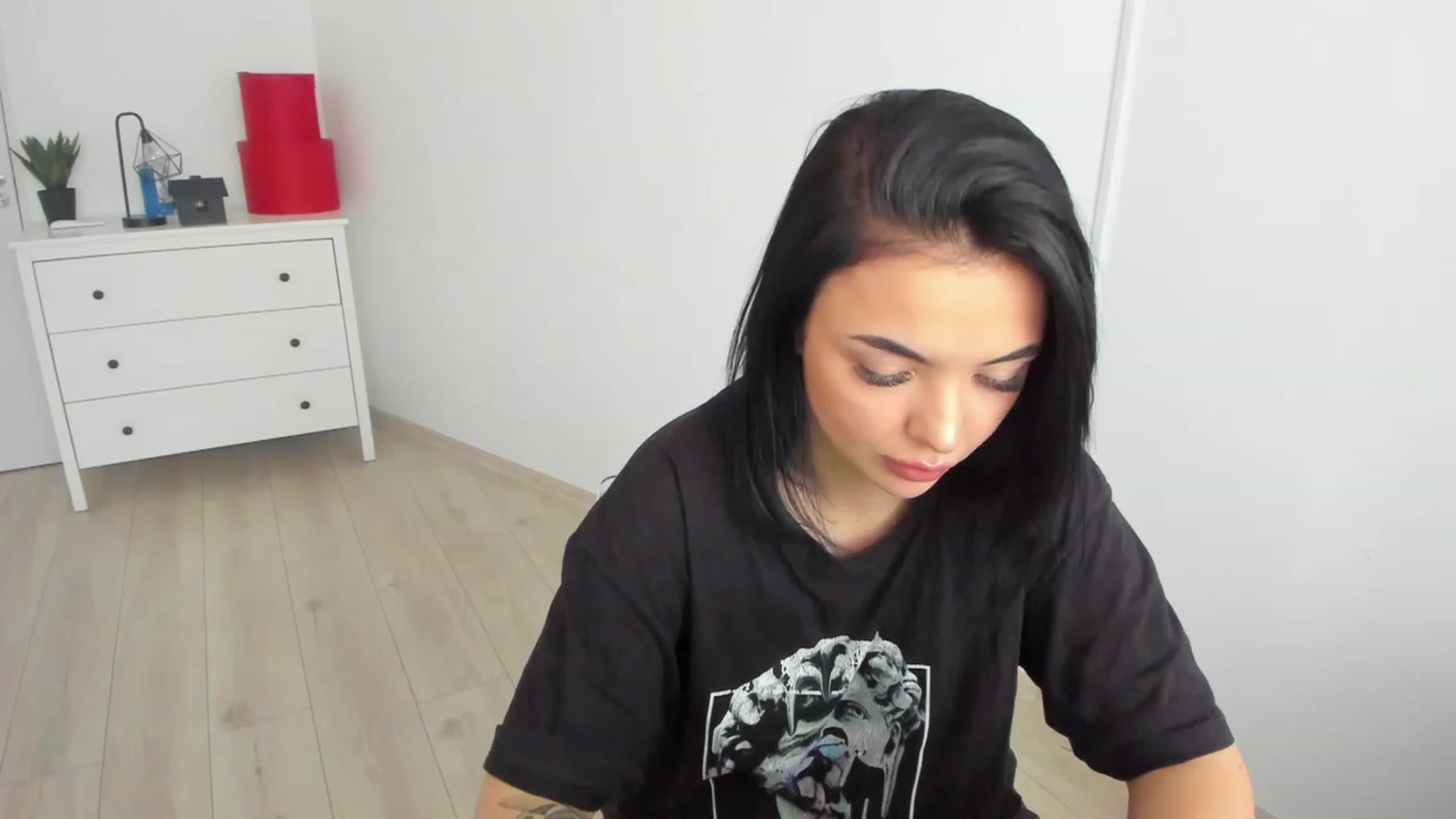 Gallery image thumbnail from sugarrainey's myfreecams stream on, 12/16/2022, 11:00 image 9 of 20