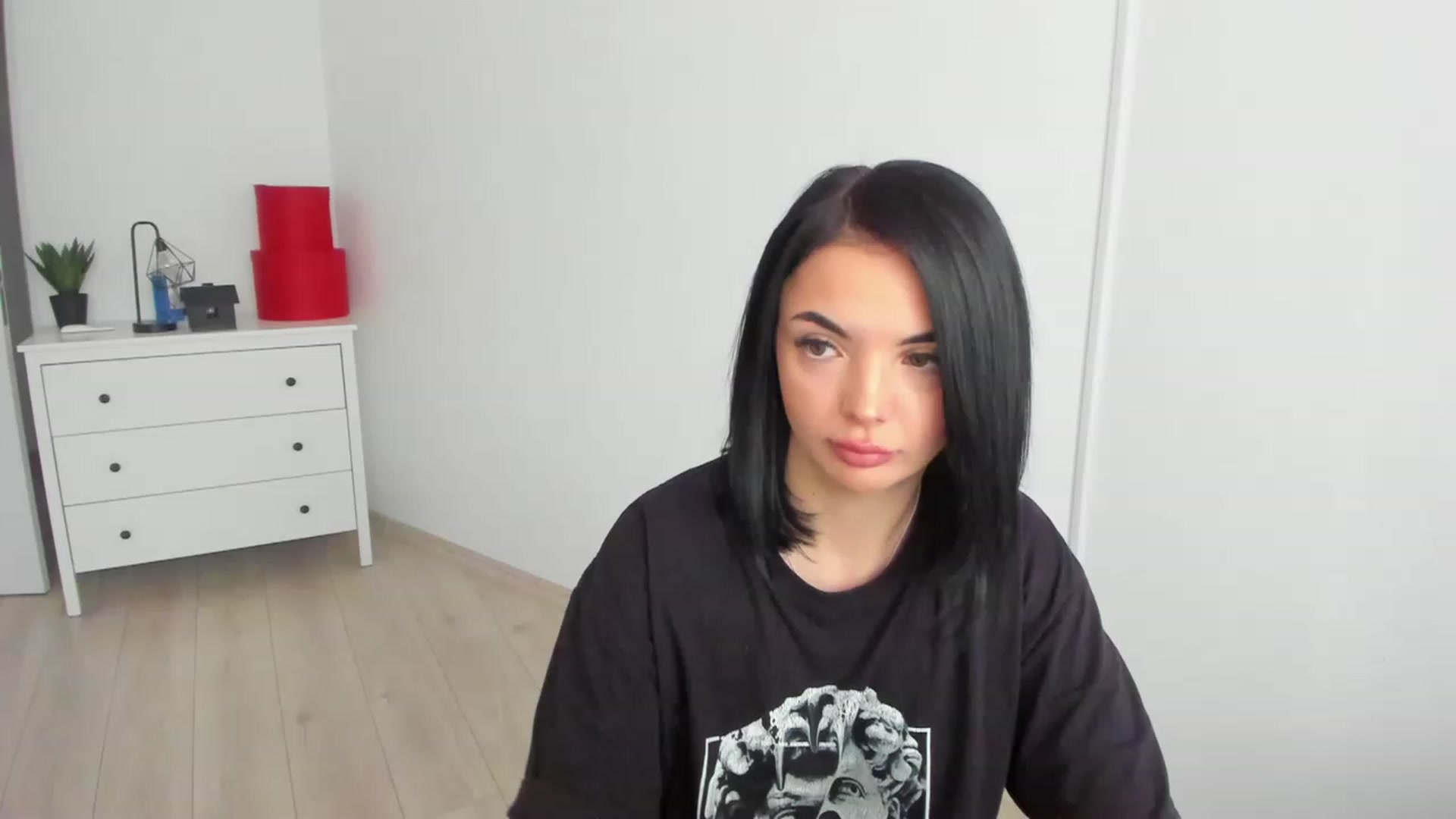 Gallery image thumbnail from sugarrainey's myfreecams stream on, 12/16/2022, 11:00 image 13 of 20