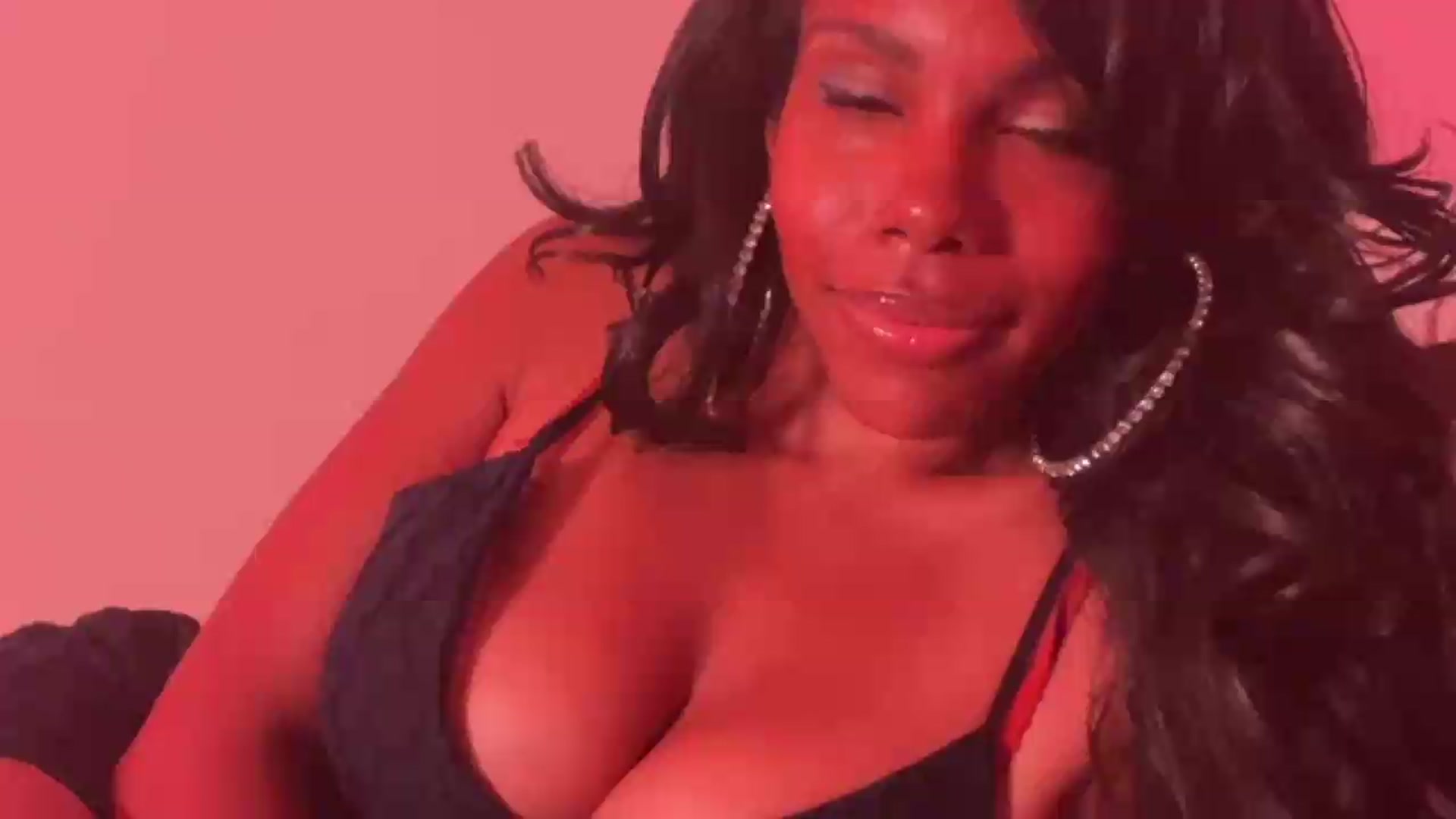 Gallery image thumbnail from sugarwithkim's myfreecams stream on, 05/24/2026, 15:18 image 5 of 20