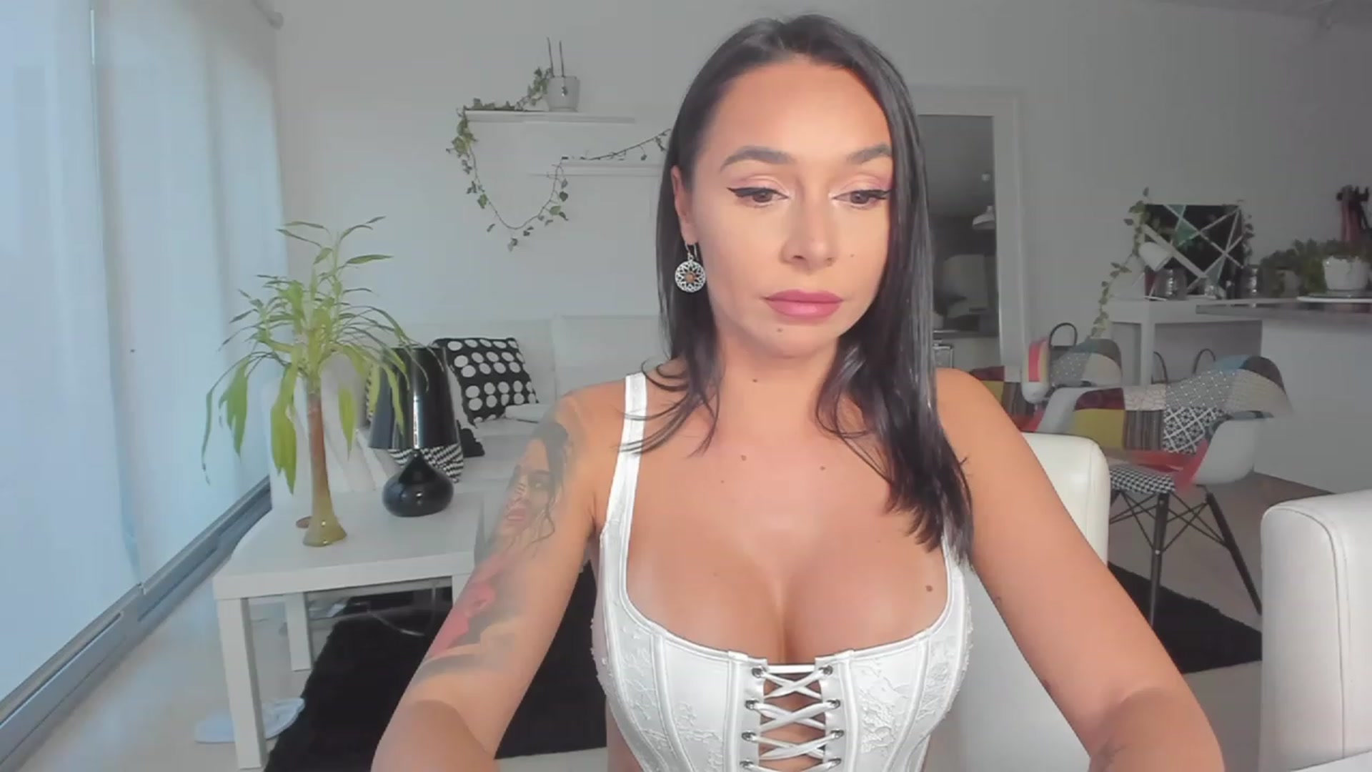 Gallery image thumbnail from summerbae's myfreecams stream on, 06/11/2023, 23:37 image 20 of 20